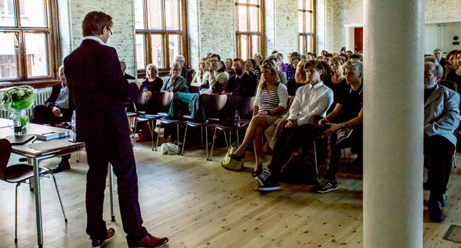 Finn Thorbjørn Hansen er professor i filosofisk og dialogisk praksis.